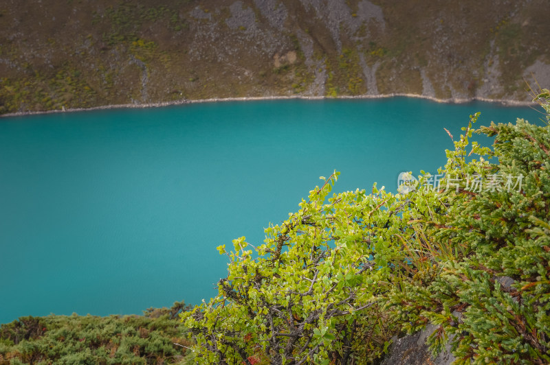 西藏山南白玛林措山水自然风景