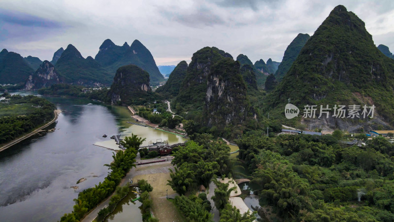 广西桂林阳朔山水风光航拍图