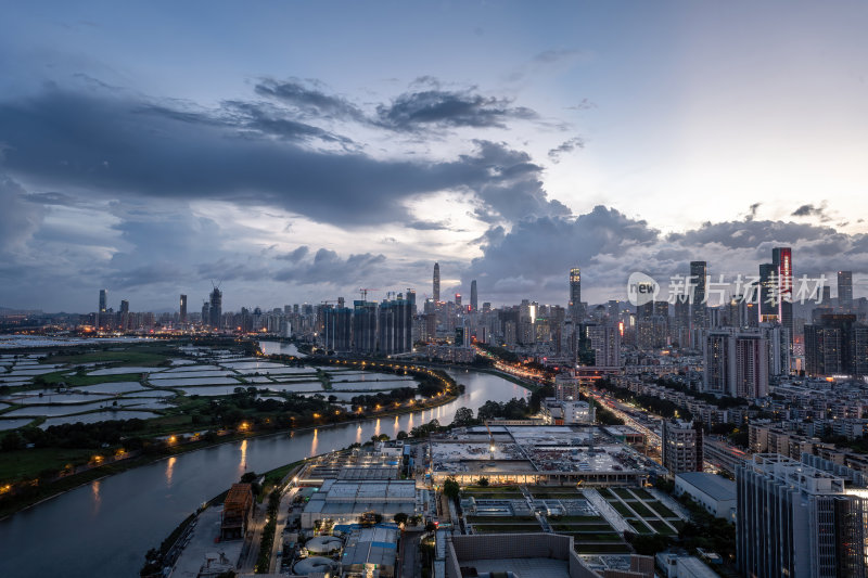 深圳福田CBD大湾区平安大厦夜景蓝调