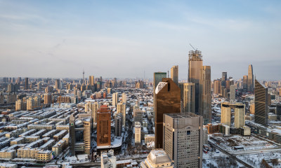 天津海河直沽桥小白楼商圈城市建筑雪景风光