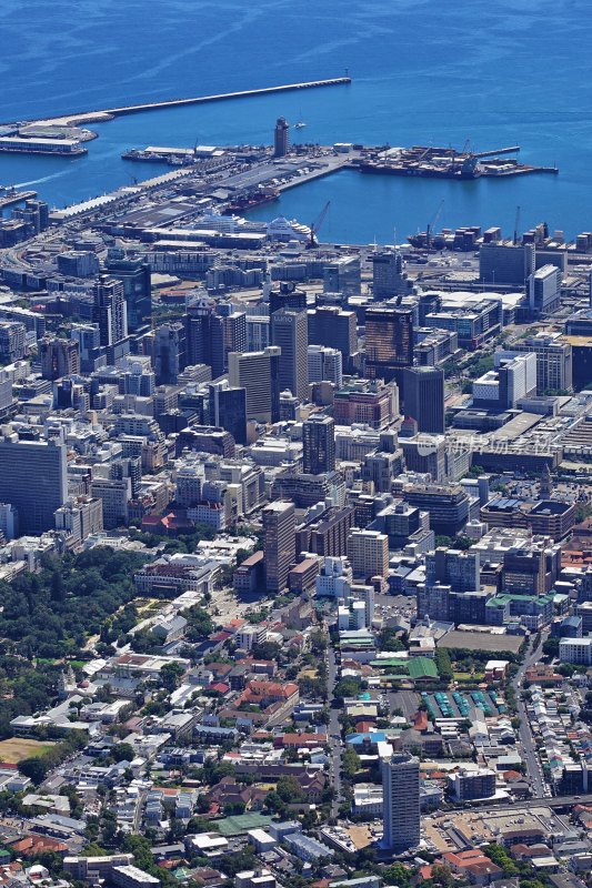 南非开普敦，桌湾Table Bay，俯瞰城市风景