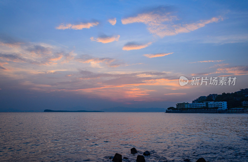 深圳大鹏半岛南澳广场海上夕阳落日晚霞