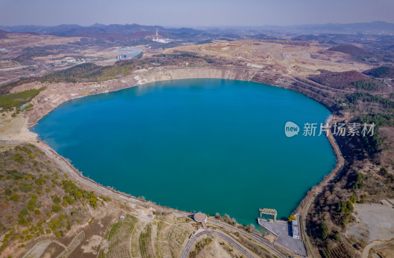 生态整治后的马鞍山南山矿风光