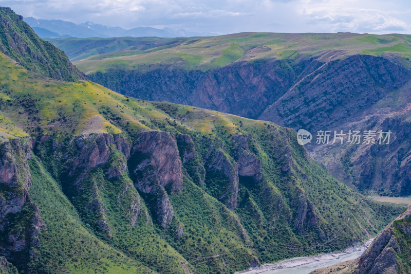 新疆伊犁喀拉峻自然美景