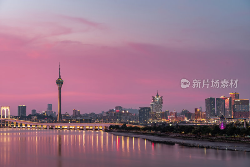 澳门半岛新葡京澳门塔CBD晚霞夜景