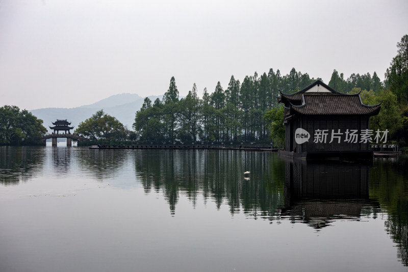 杭州西湖曲院风荷玉带桥自然山水景观