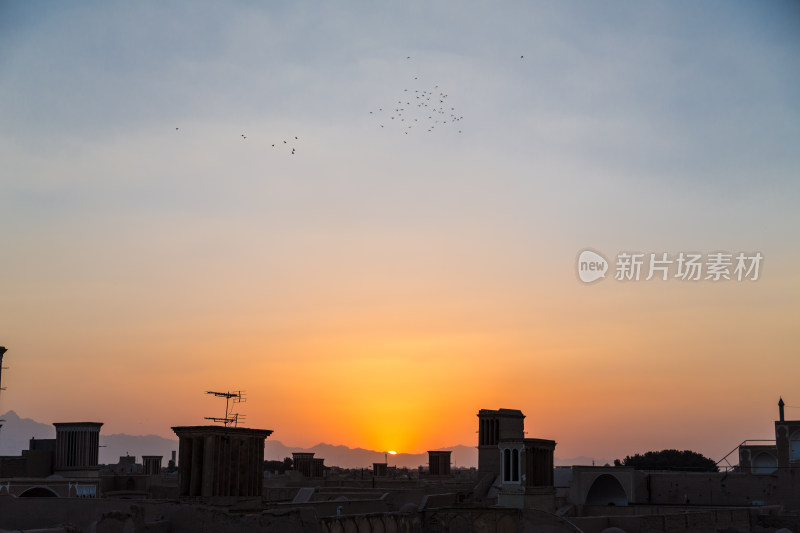 伊朗亚兹德城市夕阳