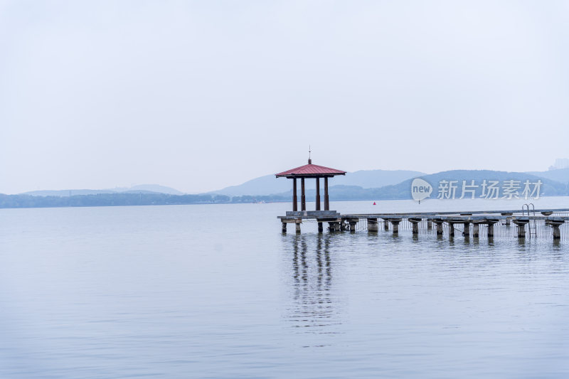 武汉东湖国家湿地公园听涛泳池