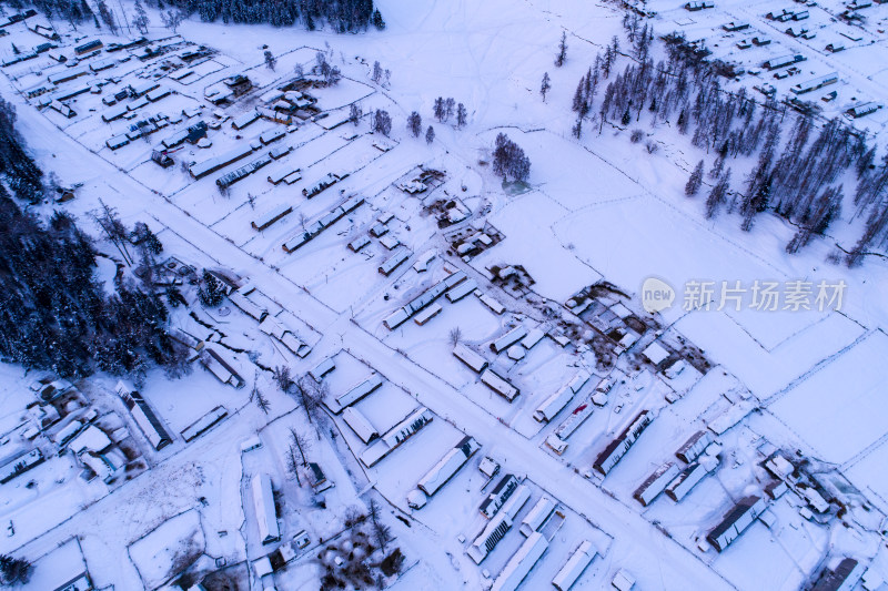 新疆阿勒泰白哈巴村冬季雪景