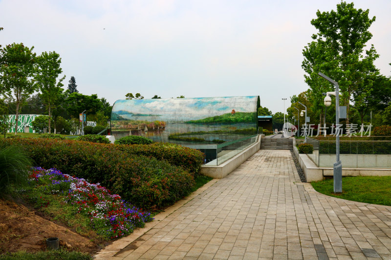 武汉梨园广场商业街城市标志旅行打卡地