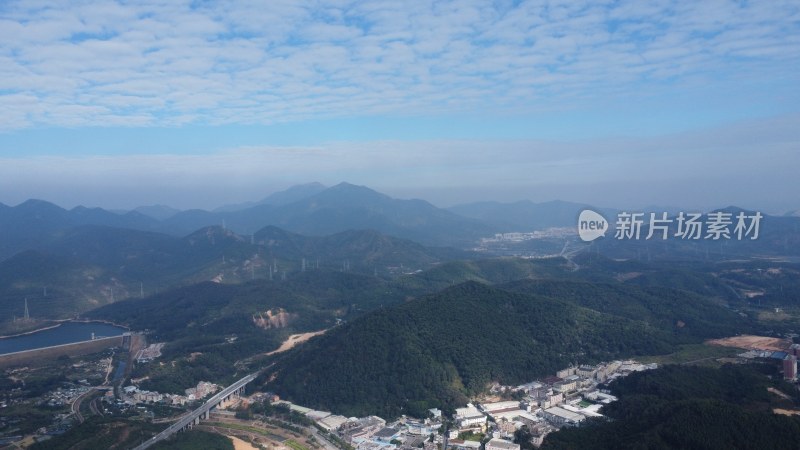 航拍广东省东莞市清溪镇城市风光