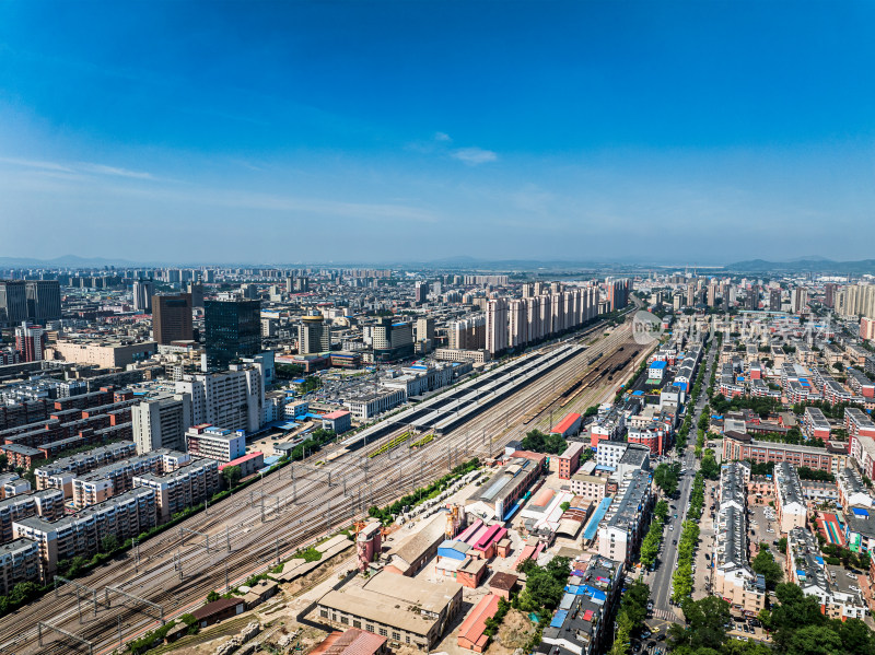 中国辽宁锦州火车站城市建筑航拍全景