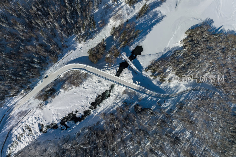 新疆北疆阿勒泰喀纳斯冬季雪景童话世界航拍