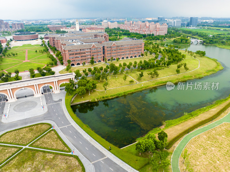 浙江省海宁浙江大学国际校区大门