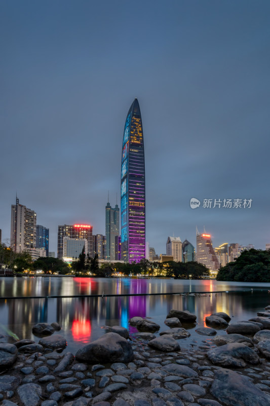 深圳地标建筑京基100大厦夜景