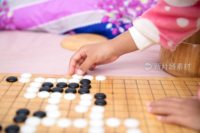 棋盘上下围棋休闲游戏