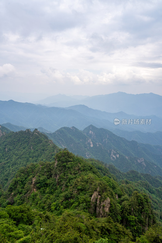 河南洛阳栾川老君山大山山脉特写