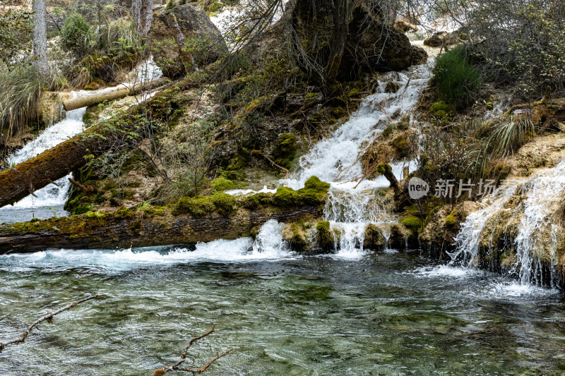 四川阿坝藏族羌族自治州九寨沟风景区