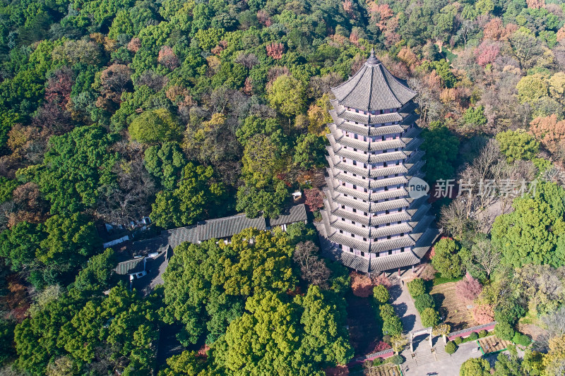 航拍杭州六和塔城市风光