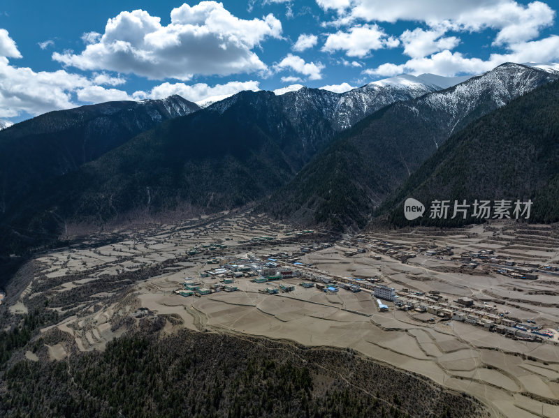 西藏那曲地区丁青县高空航拍