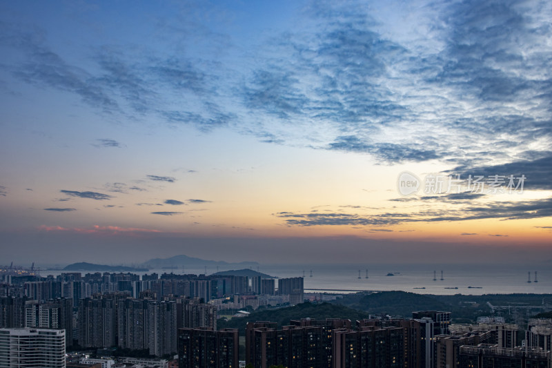 傍晚的深圳前海湾都市景观