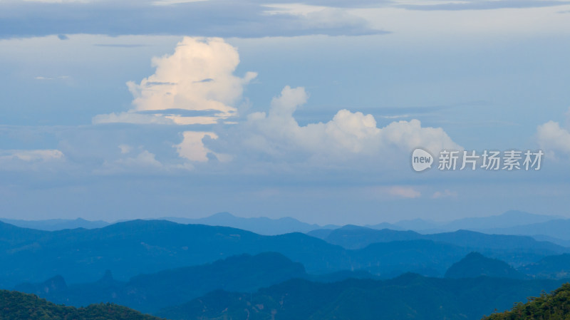 中国福建武夷山黄昏蓝调风景