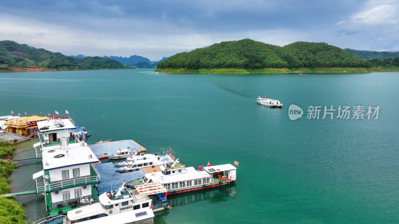 森林湖泊山川秀丽青山绿水