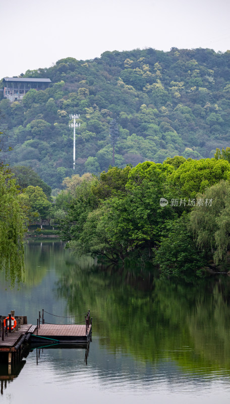 杭州湘湖风景区自然山水倒影景观