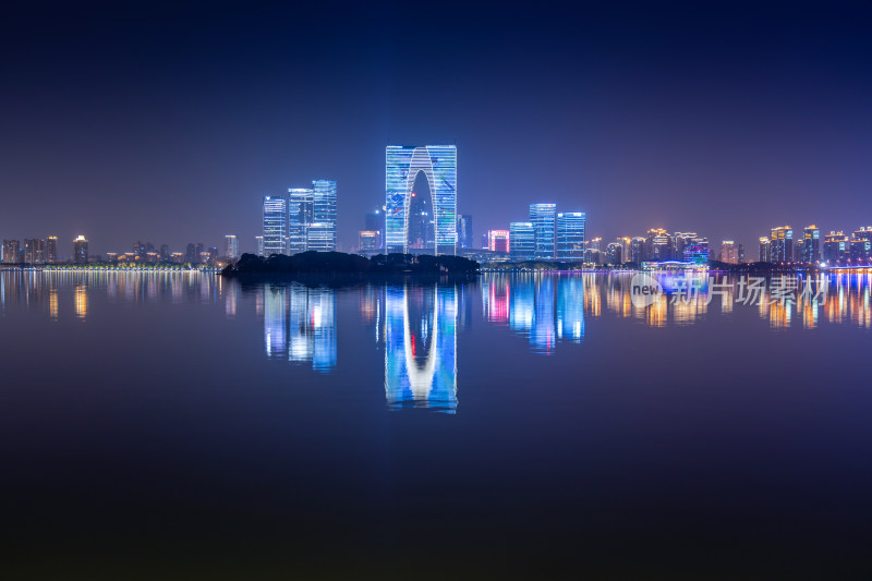 苏州金鸡湖夜景