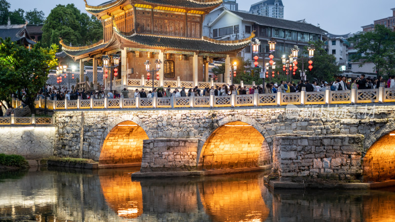 五一劳动节假期贵阳地标景点甲秀楼游玩