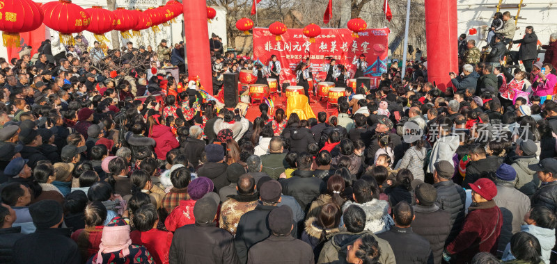 热闹的乡村元宵活动现场