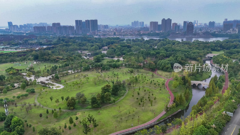 四川眉山东坡城市湿地公园航拍图