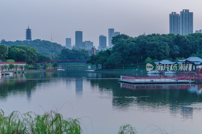 佛山千灯湖公园城市建筑景观