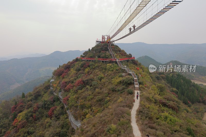 红叶柿岩风光