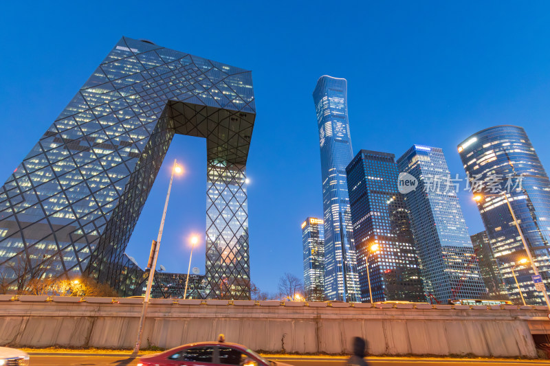 北京国贸现代摩天大楼夜景