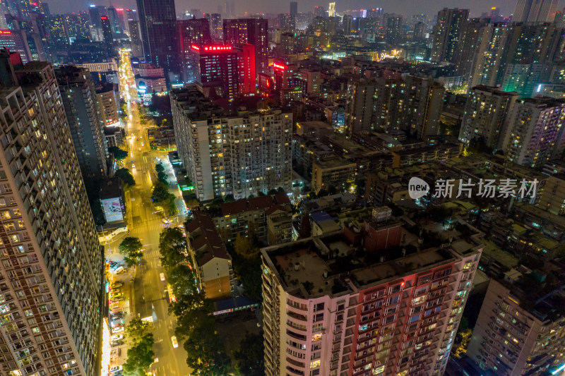 四川成都夜景天府熊猫塔航拍摄影图