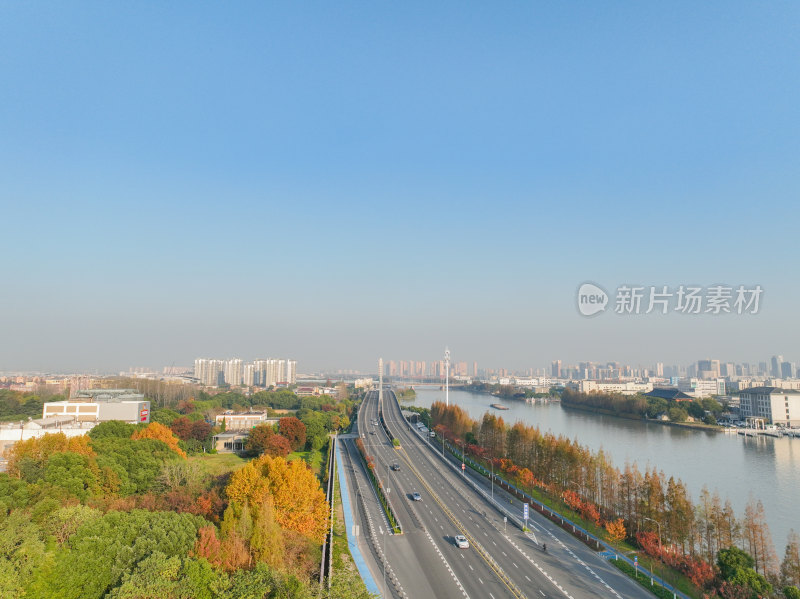 航拍昆山秋冬道路风光大景