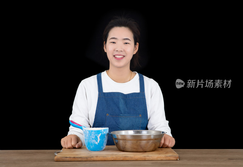 美女厨师即将准备制作美食