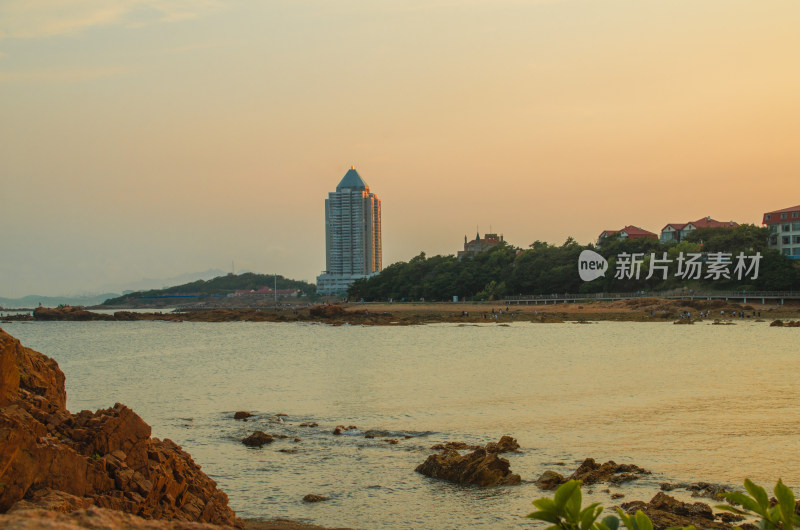 山东青岛太平角公园黄昏海滨风景