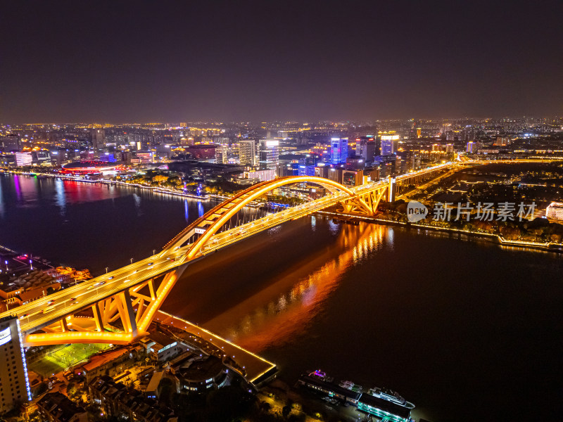 航拍上海卢浦大桥和黄浦江夜景