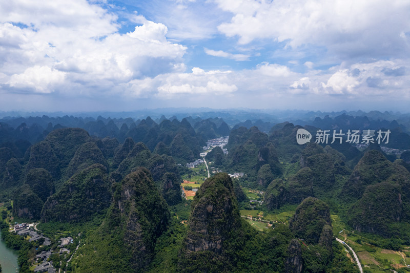 桂林阳朔漓江山水自然风光航拍