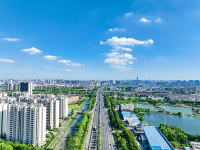 航拍江苏苏州昆山城市建筑风光大景