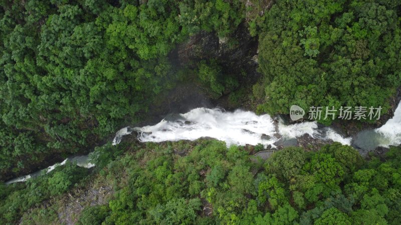 “东莞第一瀑”黄茅田瀑布雨后水量充沛