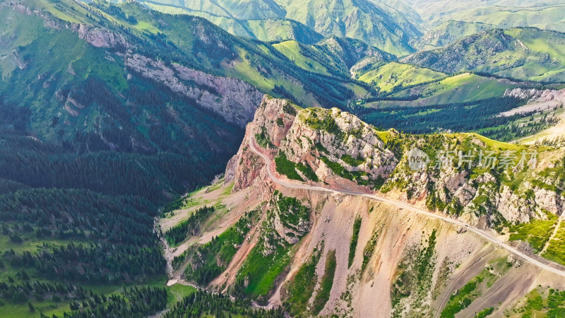 新疆伊昭公路乌孙山悬崖公路航拍