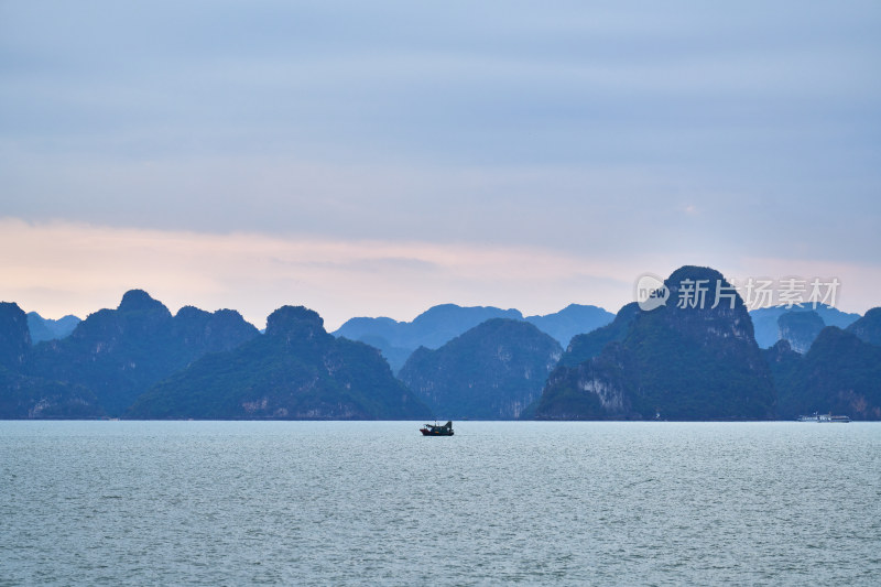 越南下龙湾自然美景