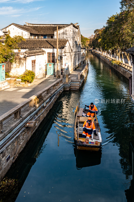 江苏苏州平江路历史街区冬日景观民居