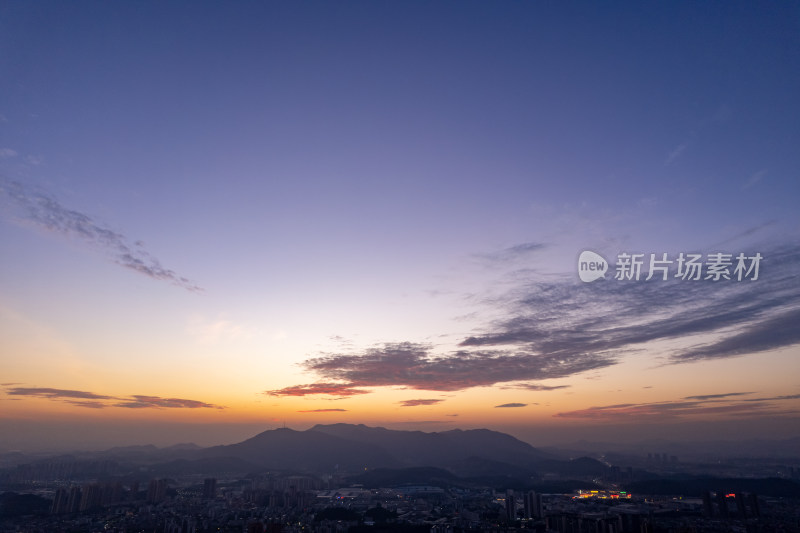 广东江门城市夜幕降临晚霞航拍摄影图