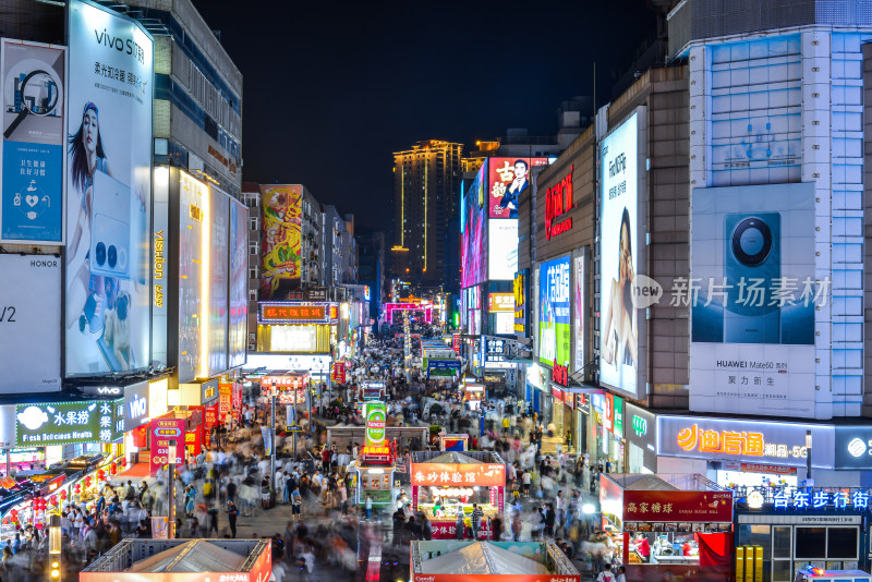 青岛台东步行街夜景夜晚延时