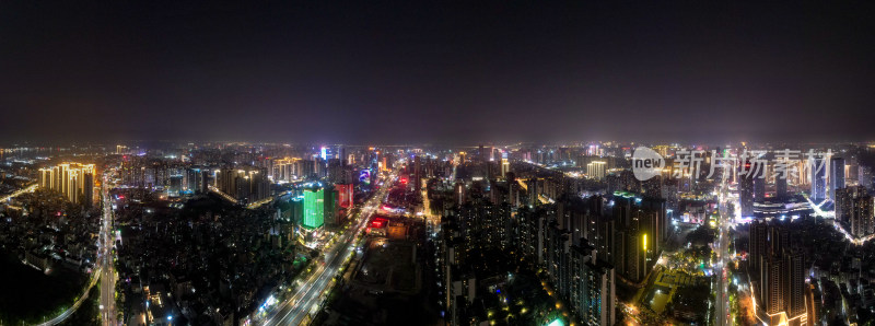 广东湛江城市夜景灯光航拍全景图