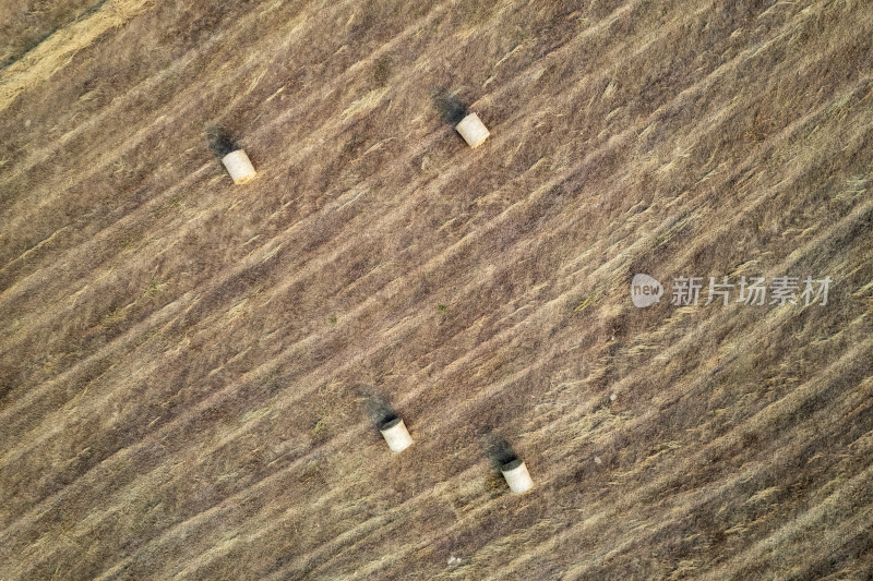 秋天天津团泊湖稻田草垛农业风光航拍